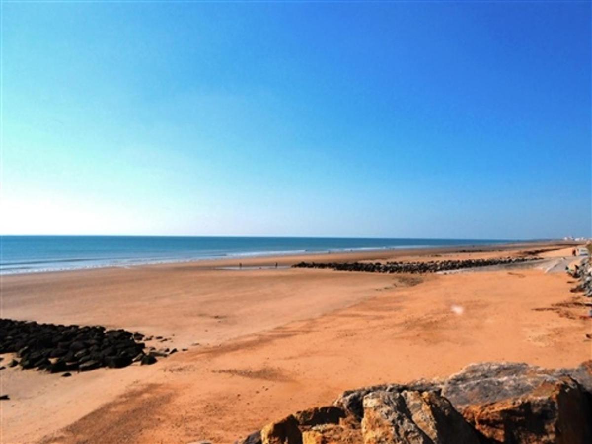 Appartement Plage Direct, 1 Chambre, 4 Couchages, Non-Fumeur - Fr-1-324A-23 سا يْليرْ دو ري المظهر الخارجي الصورة